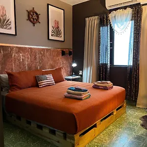 Apartment Tropical 2 Bedroom Spacious Next To Pool (Adults Only) 